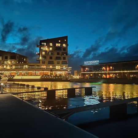 Slottsholmen Hotell Och Restaurang Vastervik Exterior photo